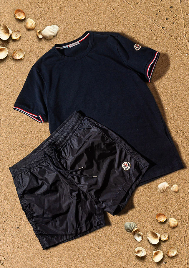 Blog-Swimwear-Set-Moncler.jpg